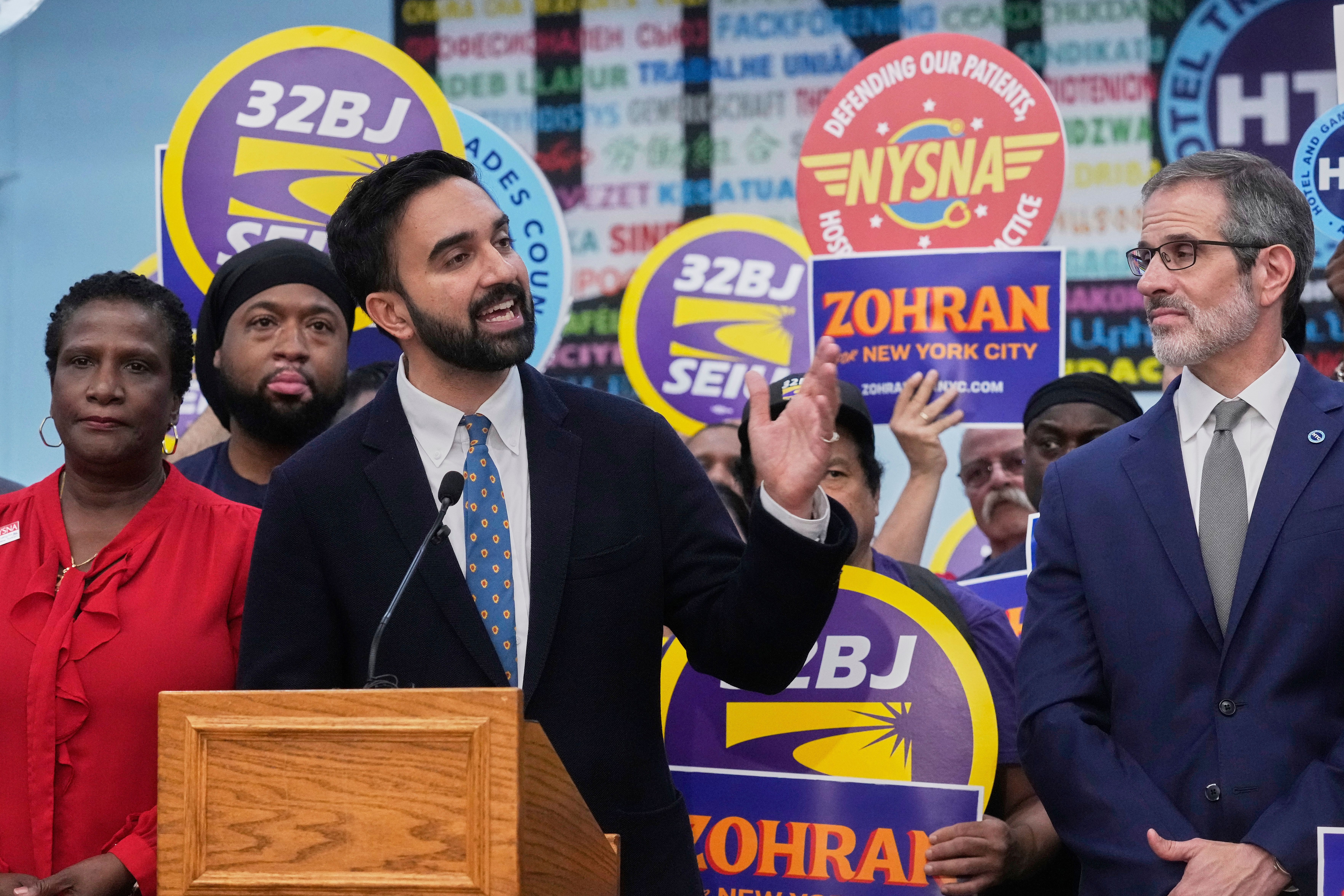 Seguirá Andrew Cuomo en la contienda por la alcaldía de NYC