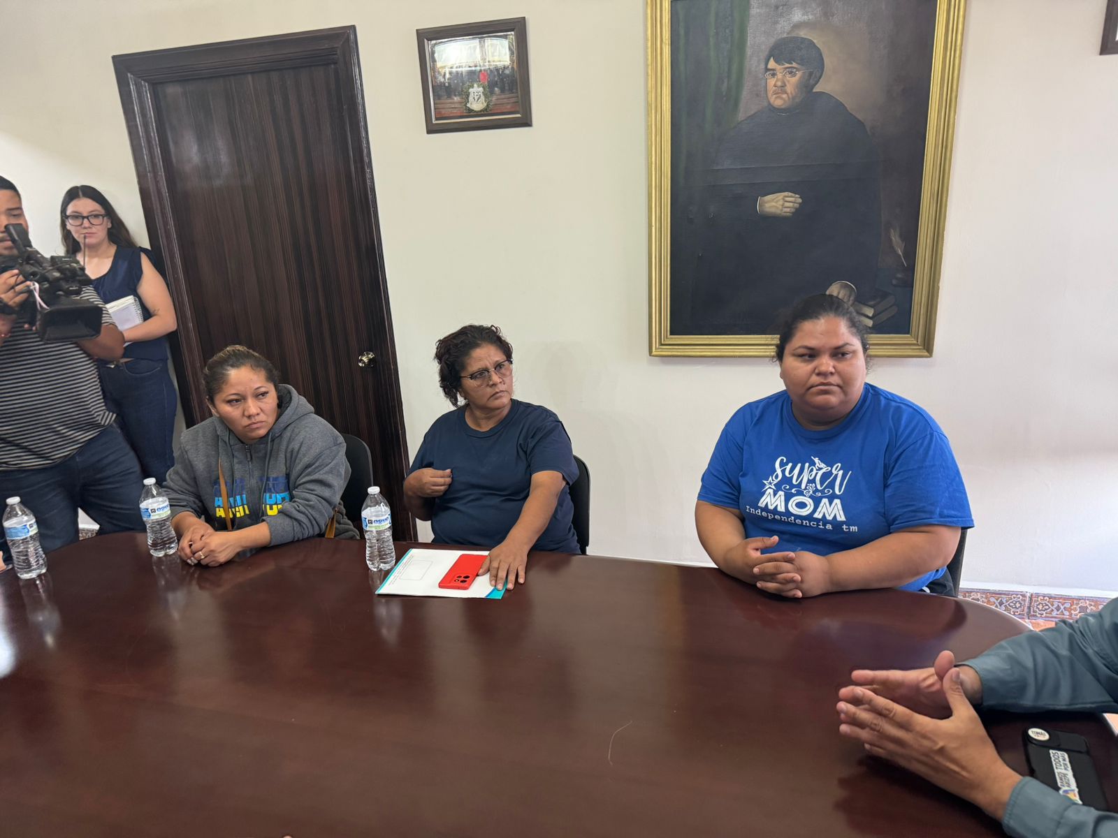 Sube a 44 lesionados tras choque entre autobús y tráiler