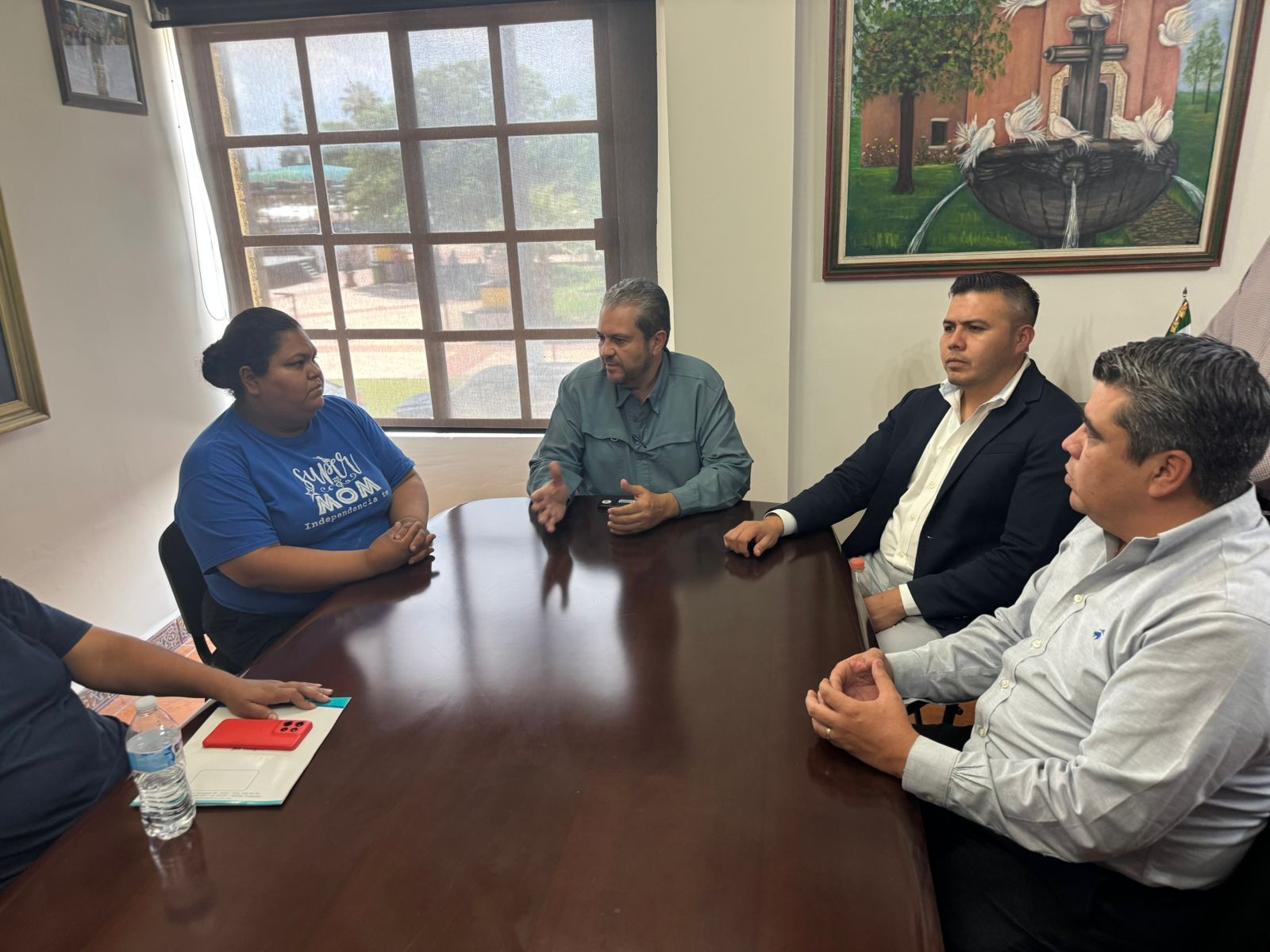 Sube a 44 lesionados tras choque entre autobús y tráiler