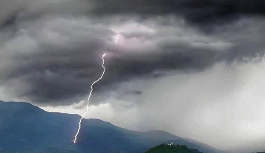 Tragedia en Saltillo: Joven muere tras ser alcanzado por un rayo