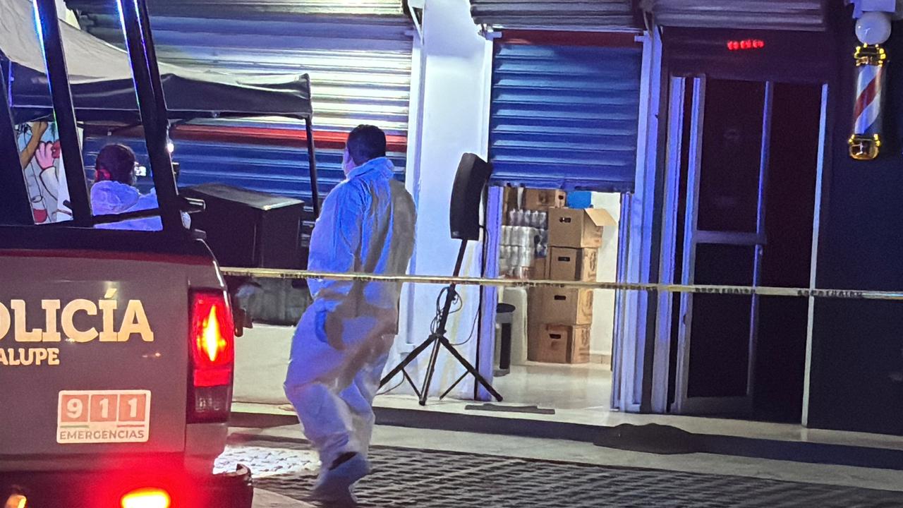 Ultiman a hombre dentro de depósito de cerveza en Guadalupe.jpg