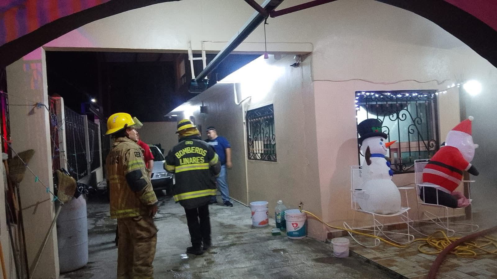 Veladora provoca incendio en vivienda de Linares.jpg
