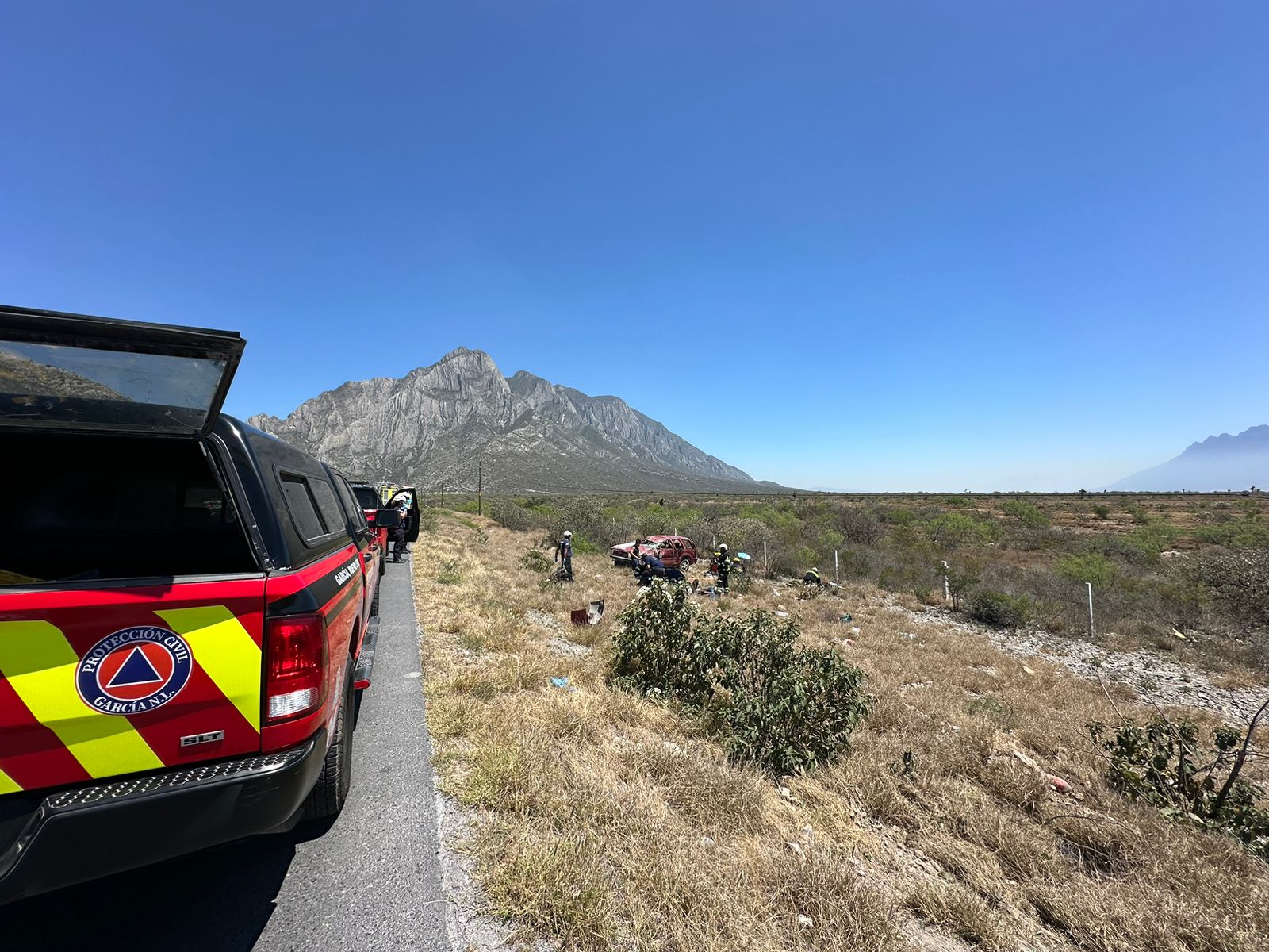 volcadura-carretera-garcia-2-muertos-bv.jpeg