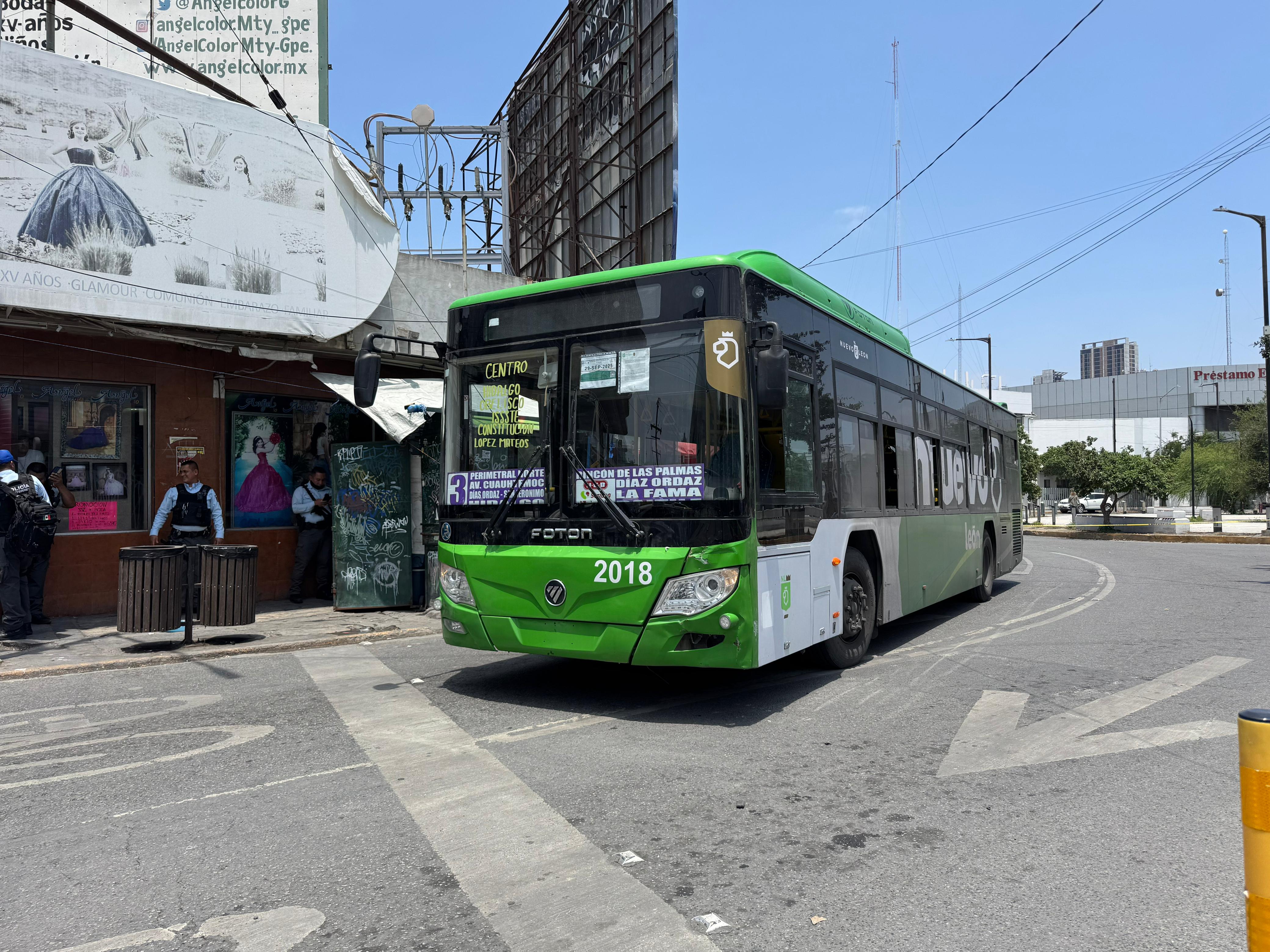 camión ruta urbana transporte público