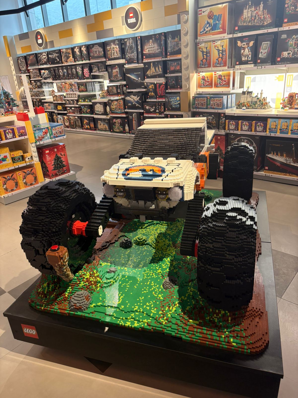 WhatsApp Image 2025-10-09 at 18.53.59 (3).jpeg