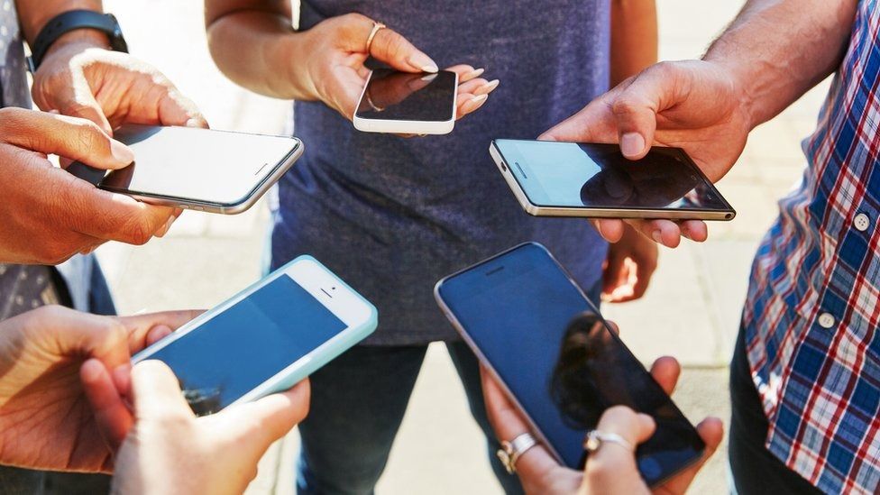 acapara-segmento-movil-por-ciento-ingresos-telecomunicaciones.jpg
