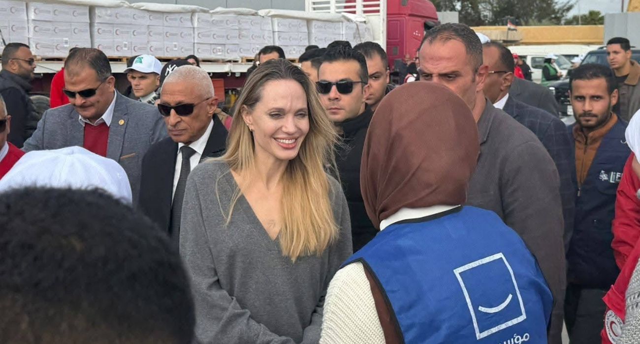 angelina jolie visita gaza palestina paso fronterizo rafah.jpg