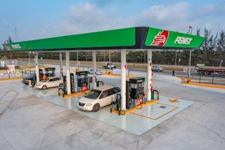 apuestan-por-convertir-gasolineras-en-centros-de-negocios.jpg