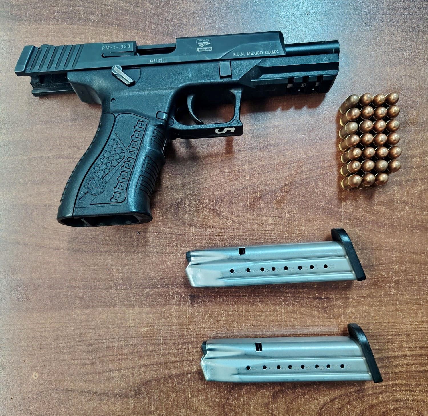 armas edomex hombres detienen 37 millones de pesos.jpg