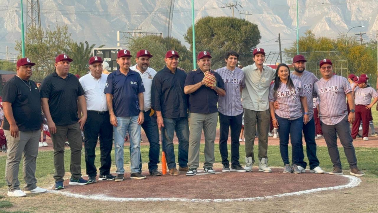 arranca-liga-pequeña-beisbol-garcia.jpg