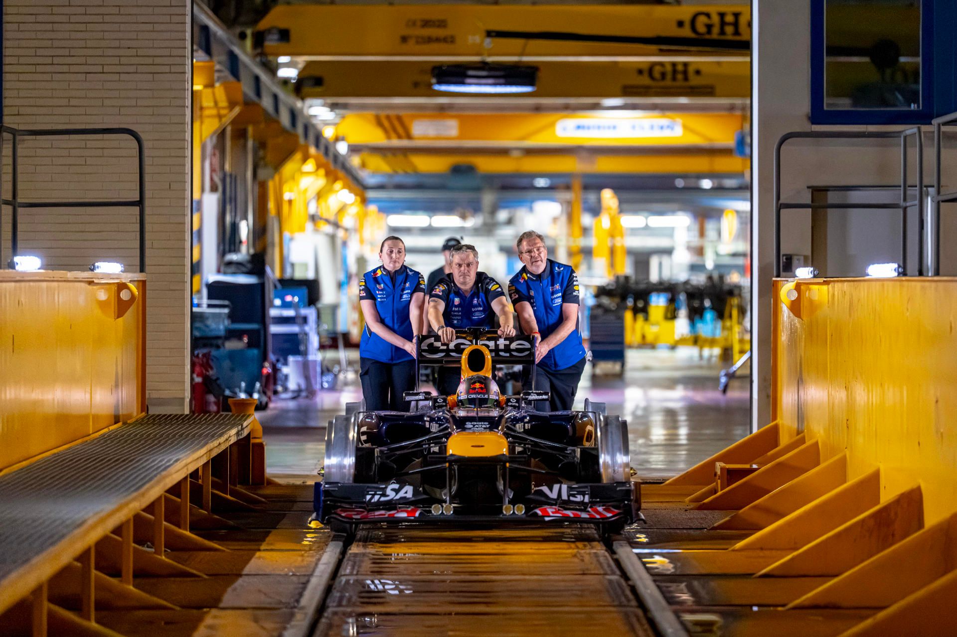 auto-redbull-metro-madrid1.jpg