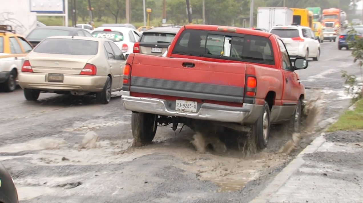 autos-baches-vialidad1.jpg