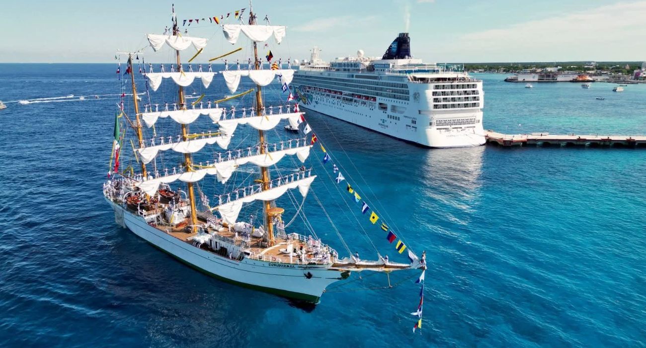 buque-cuahtemoc-cozumel.jpg