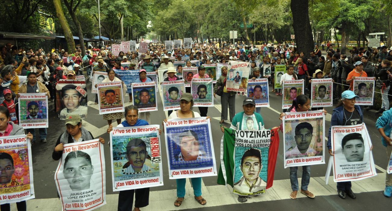 caso-ayotzniapa-sheinbaum.jpg