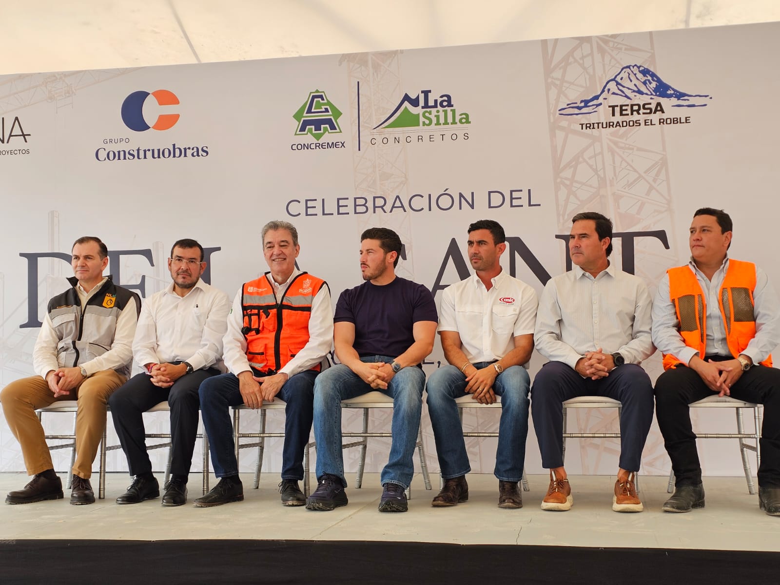 celebran-constructores-dia-de-la-santa-cruz.jpg