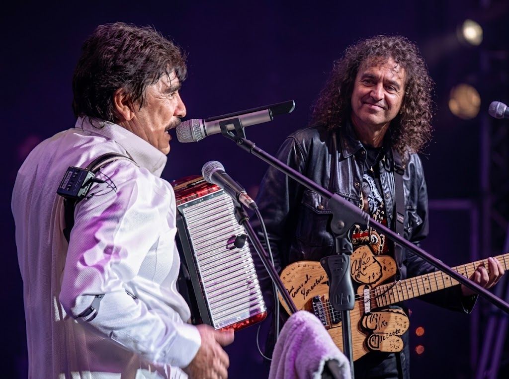 celso-piña-alex-lora.jpg