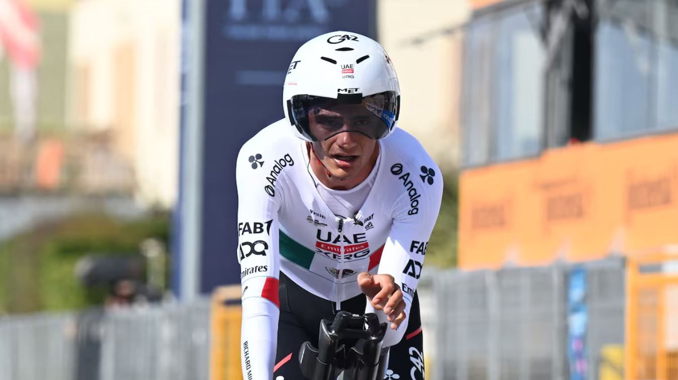 ciclismo isaac del toro.JPG