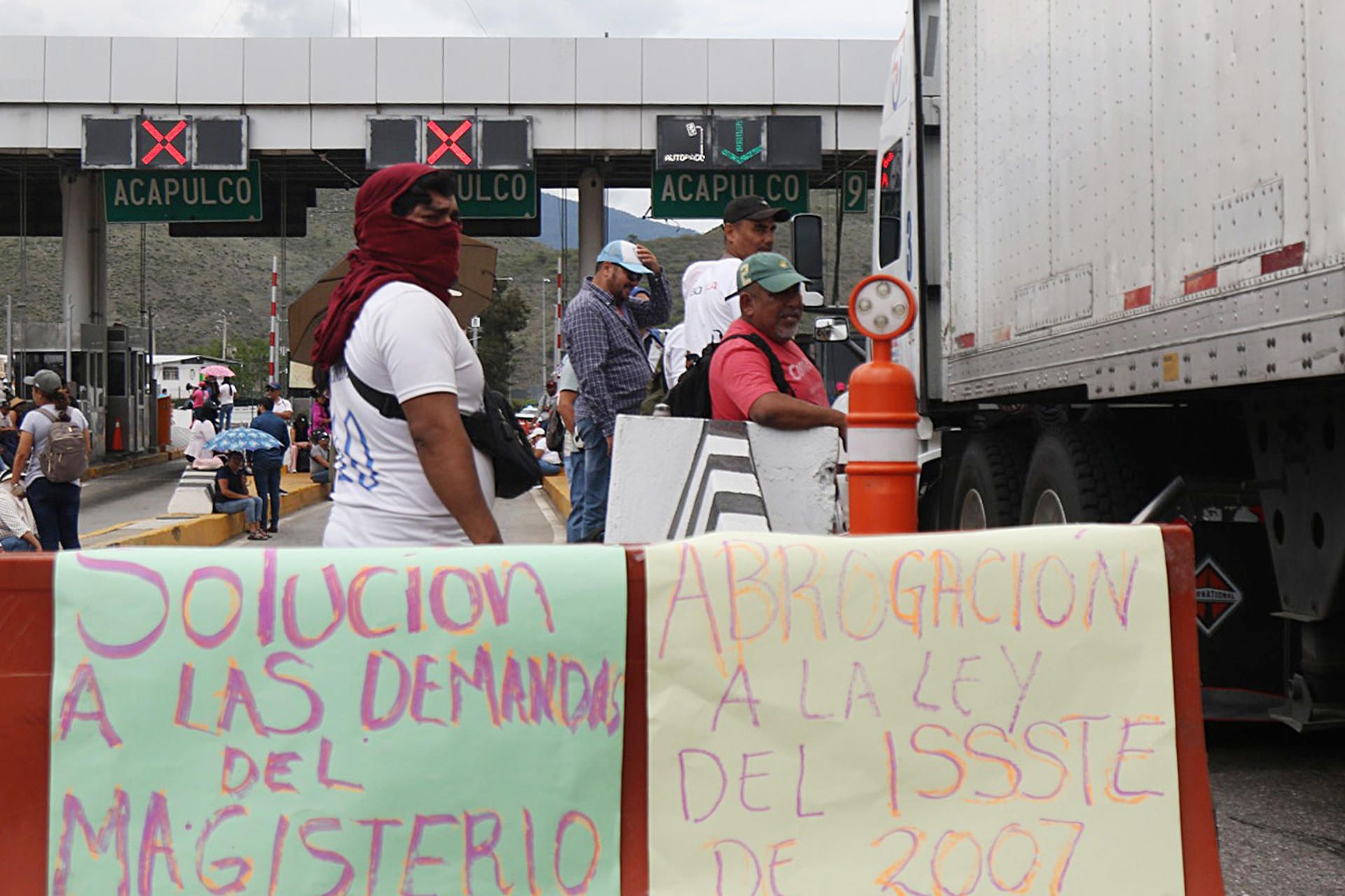 cnte bloqueo carretera