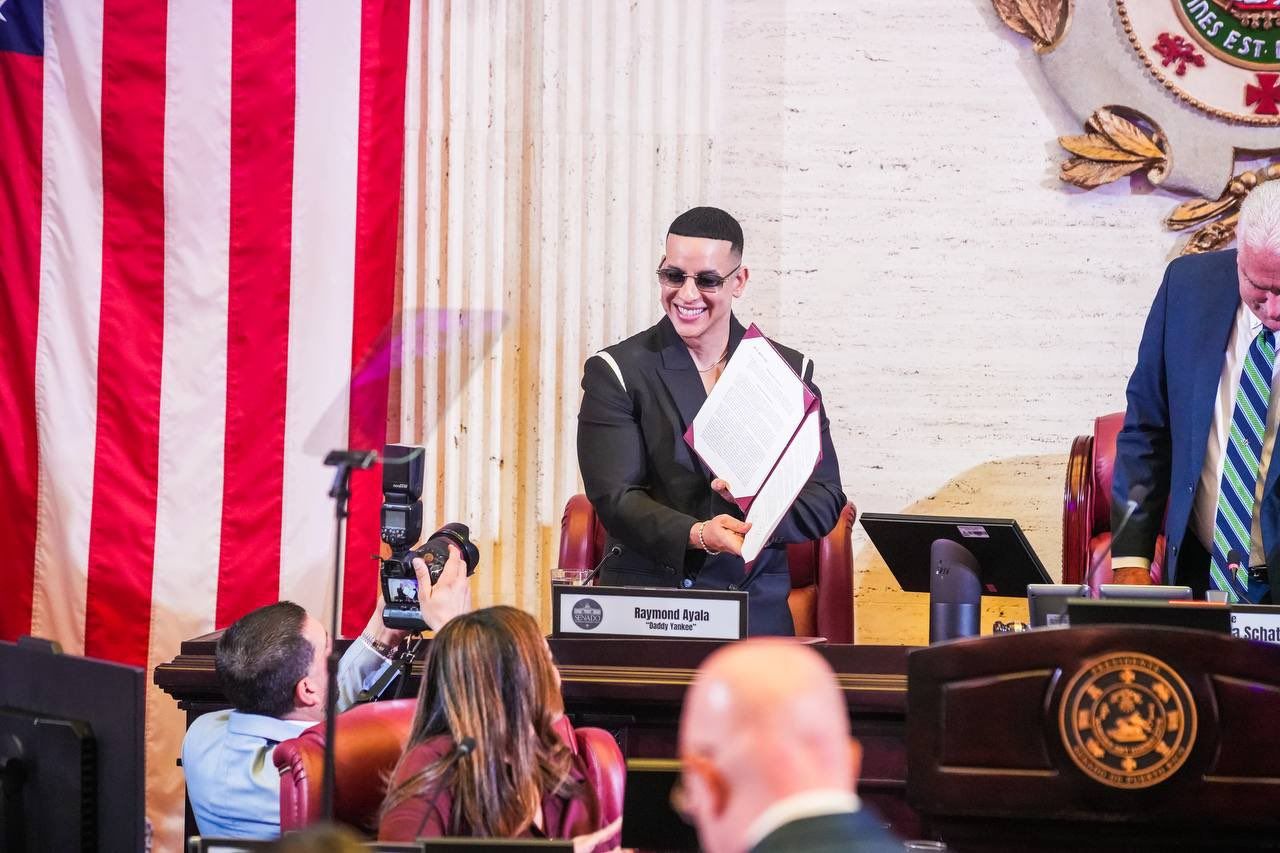 daddy-yankee-hijo-distinguido-puerto-rico.jpg