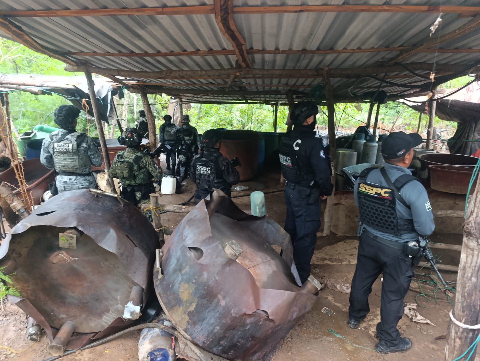 desmantelan-narcolaboratorios-de-metanfetamina-guerrero.jpg