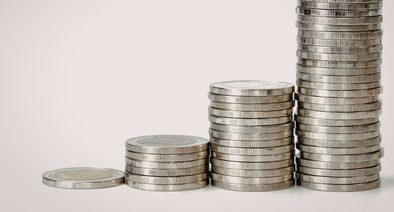 dinero finanzas aranceles