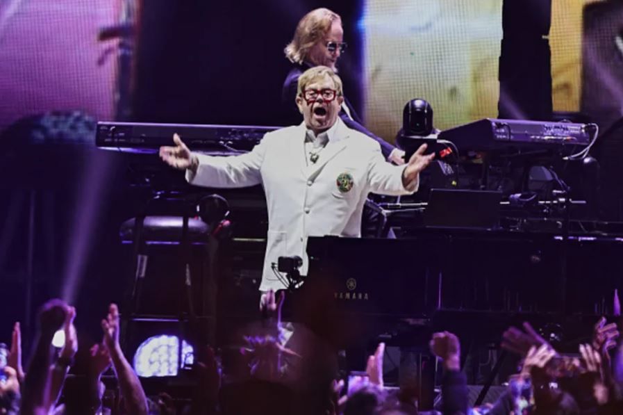 elton.JPG