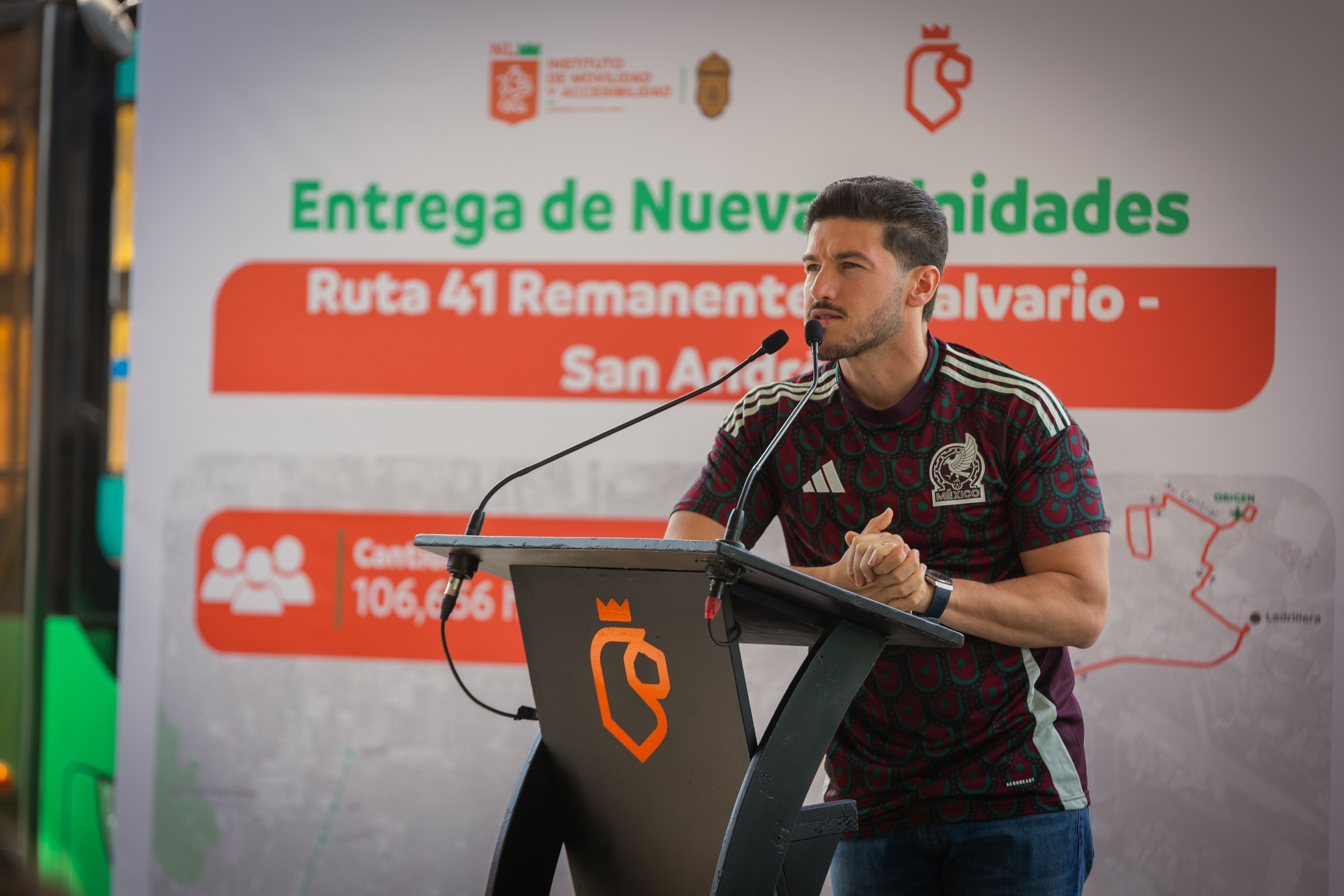 entrega-samuel-garcia-nuevas-unidades-ruta-41.jpg