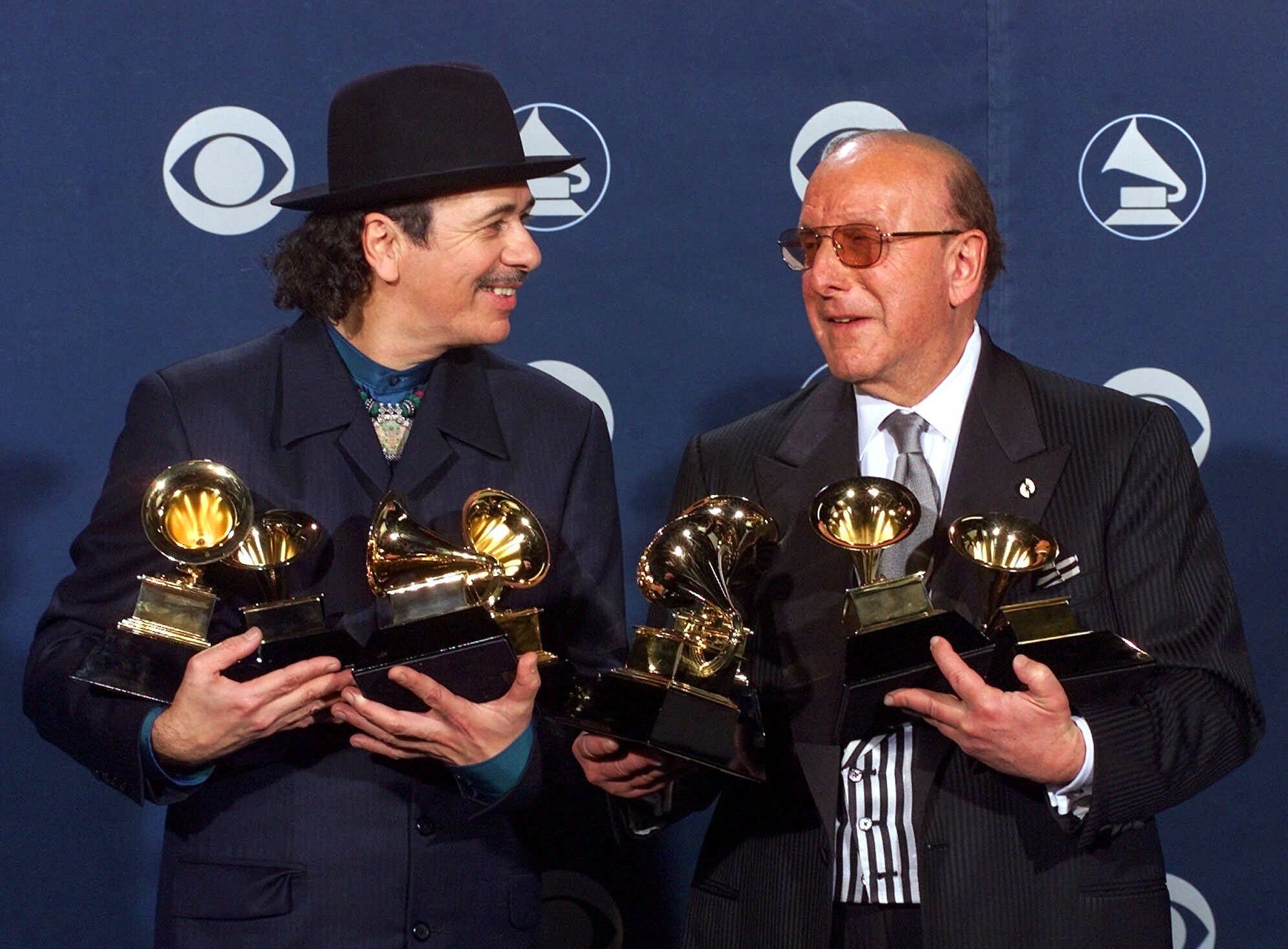 fallece-clive-davis.jpg