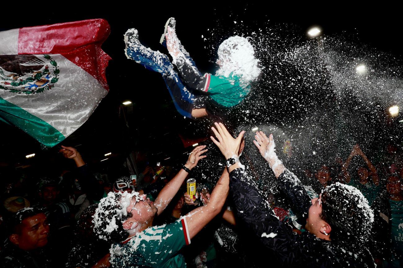 festejo-aficion-triunfo-mexico.jpg
