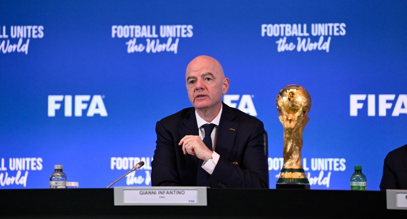 fifa-llama-a-la-paz.jpg