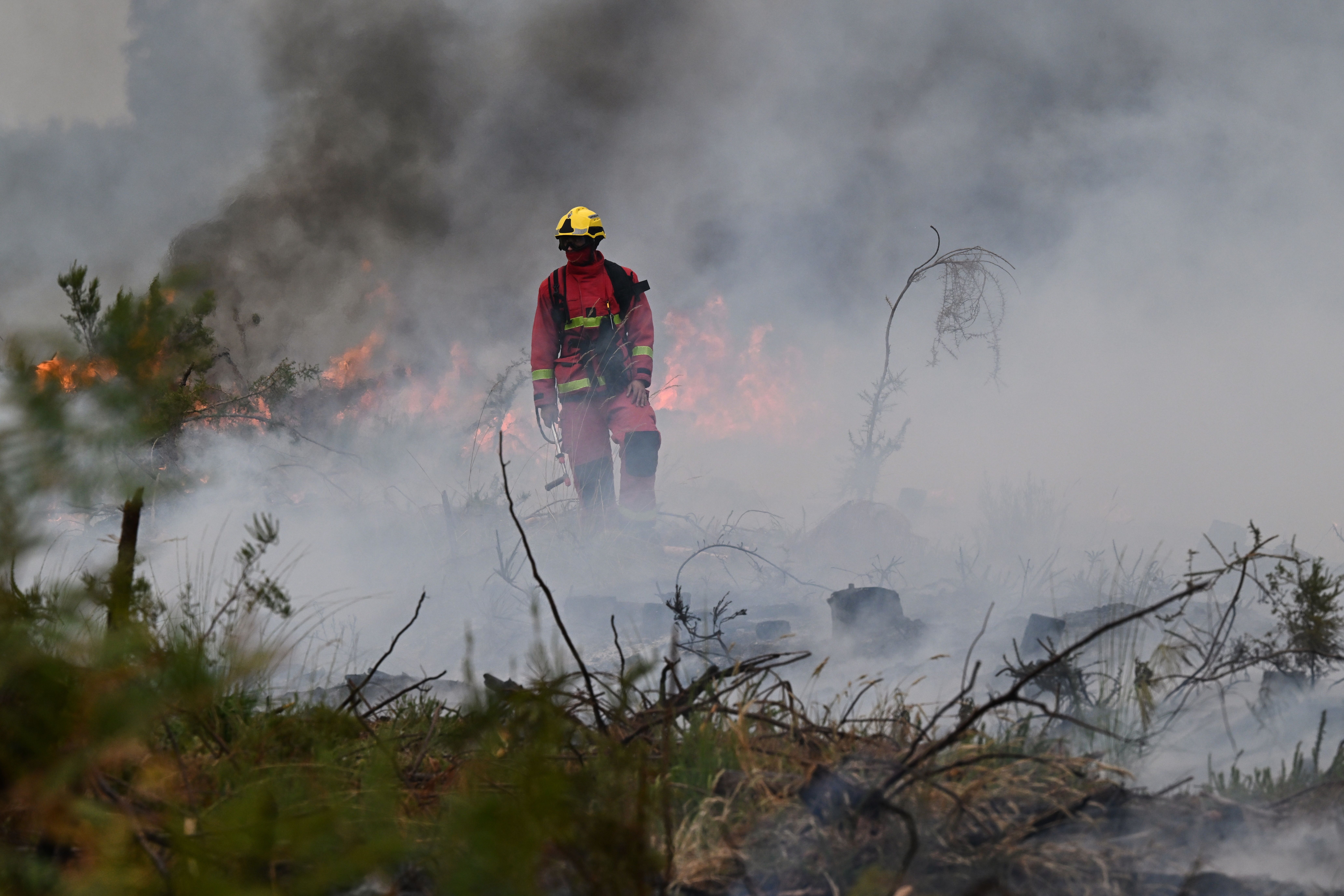 francia-españa-evacuan-33000-incendios-forestales.jpg