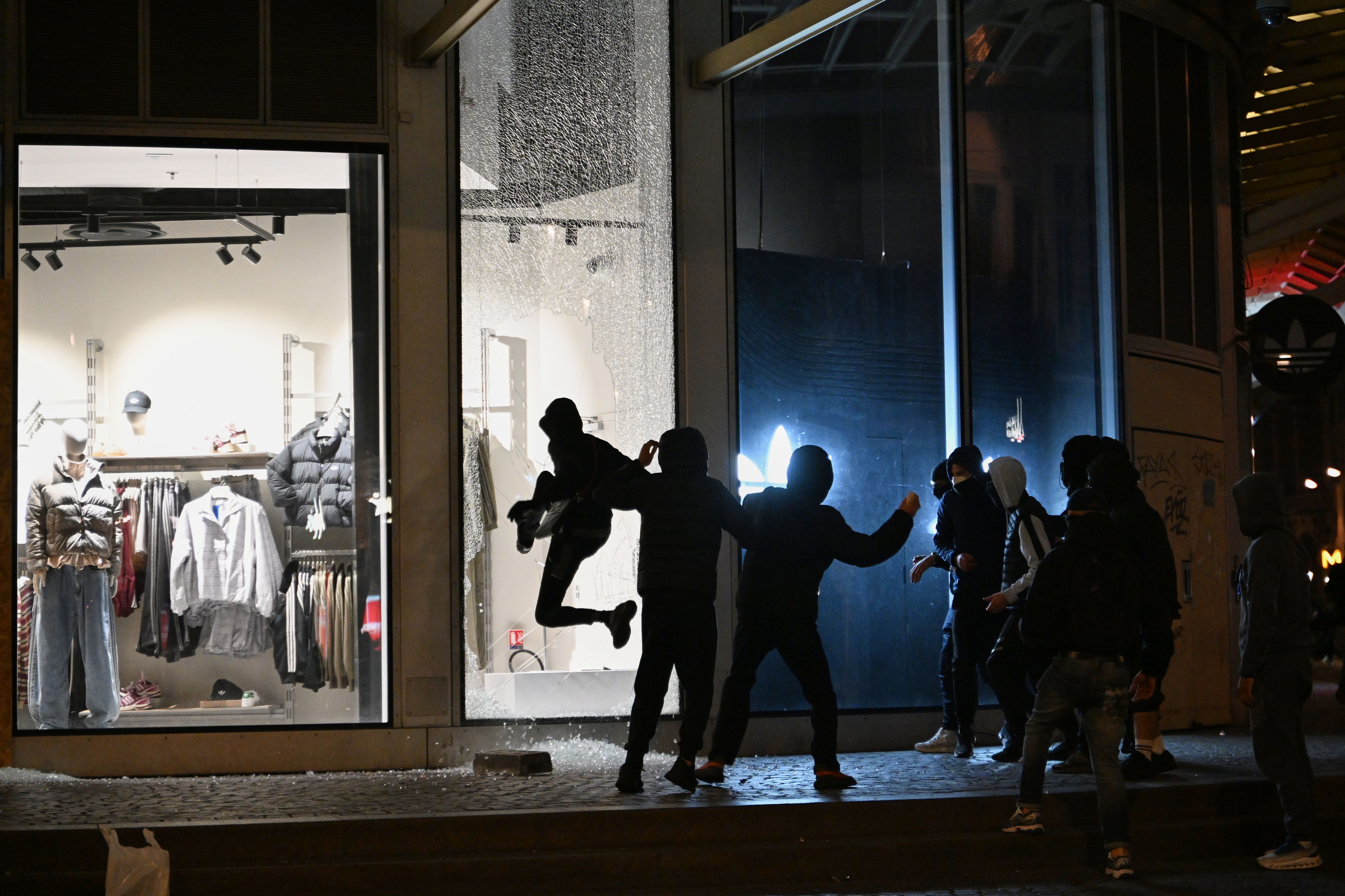 francia-reforzara-seguridad-protestas.jpg