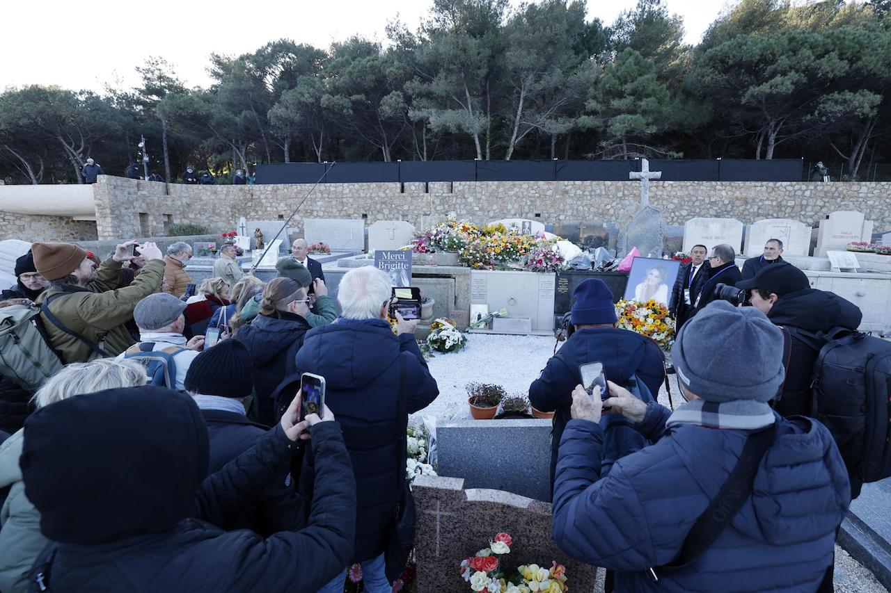 funeral-brigitte-bardot5.jpg