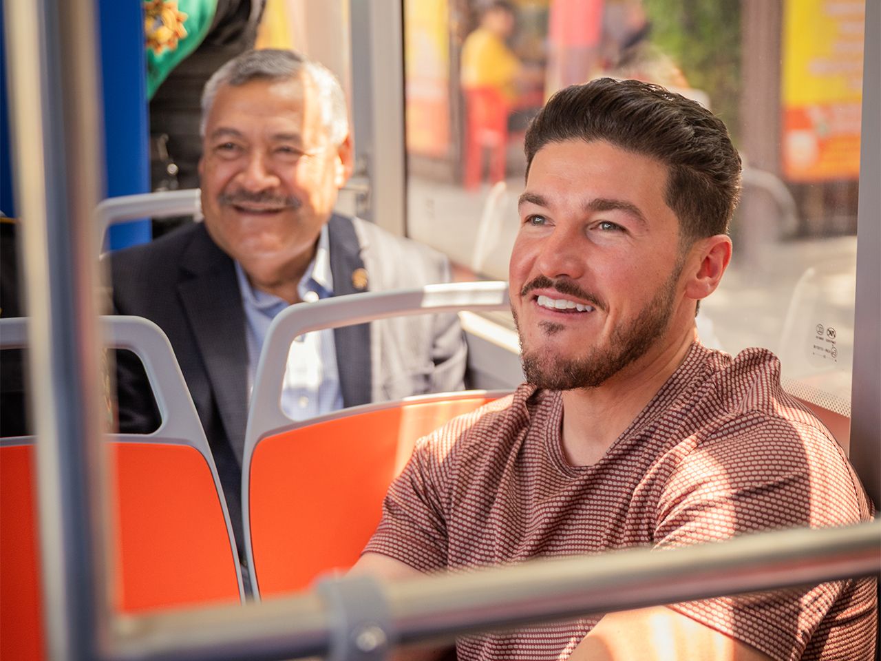 gobernador-parabuses-unidades-transporte-ruta-105,jpg