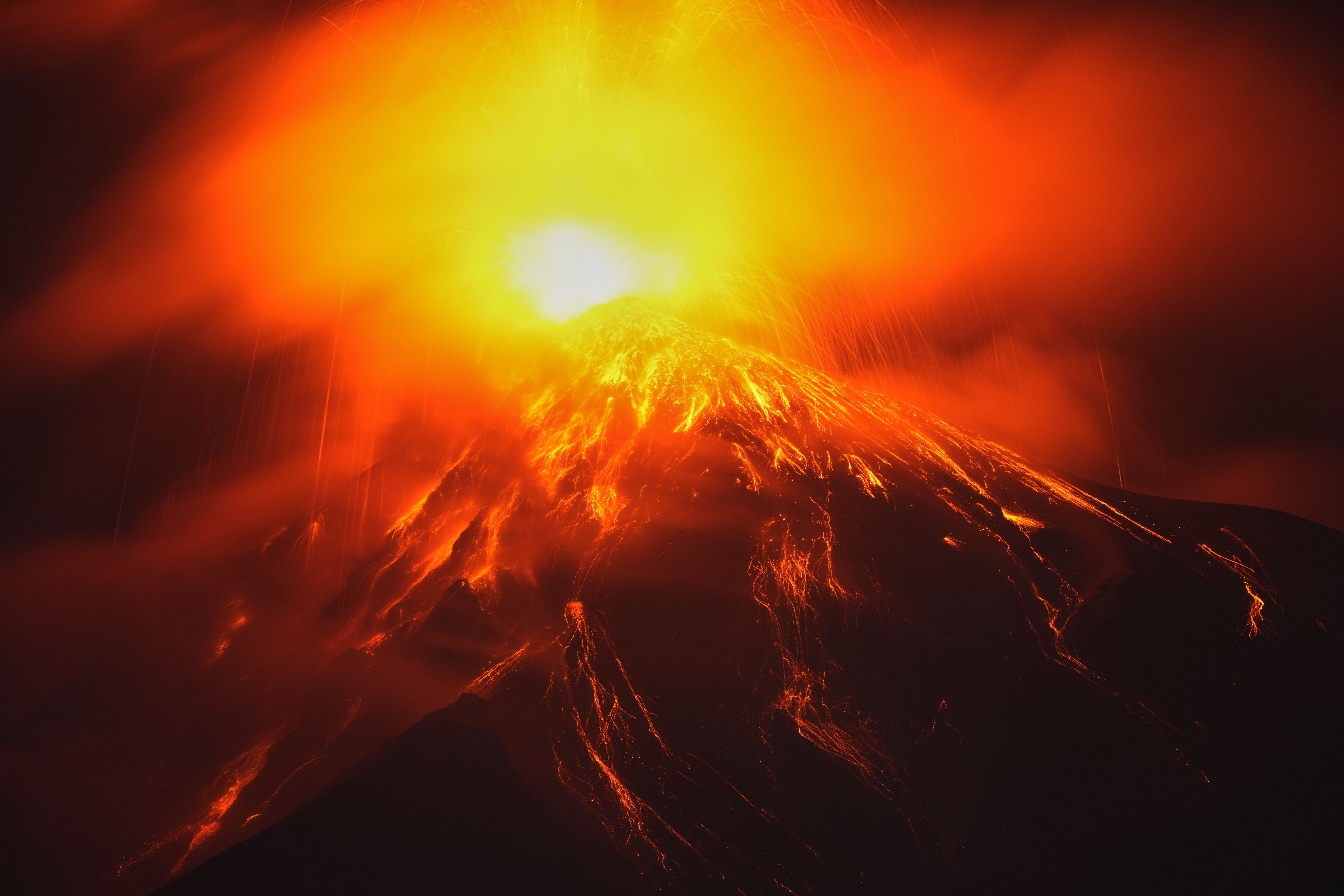 guatemala-alerta-incremento-actividad-volcan-fuego.jpg
