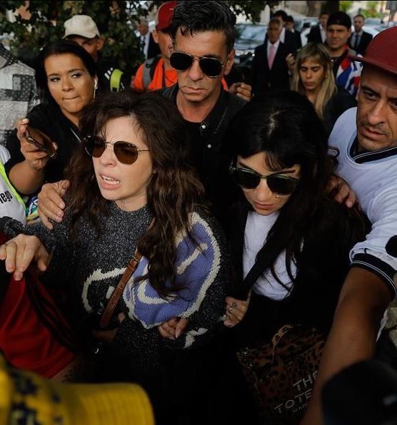 hijos de diego armando.JPG