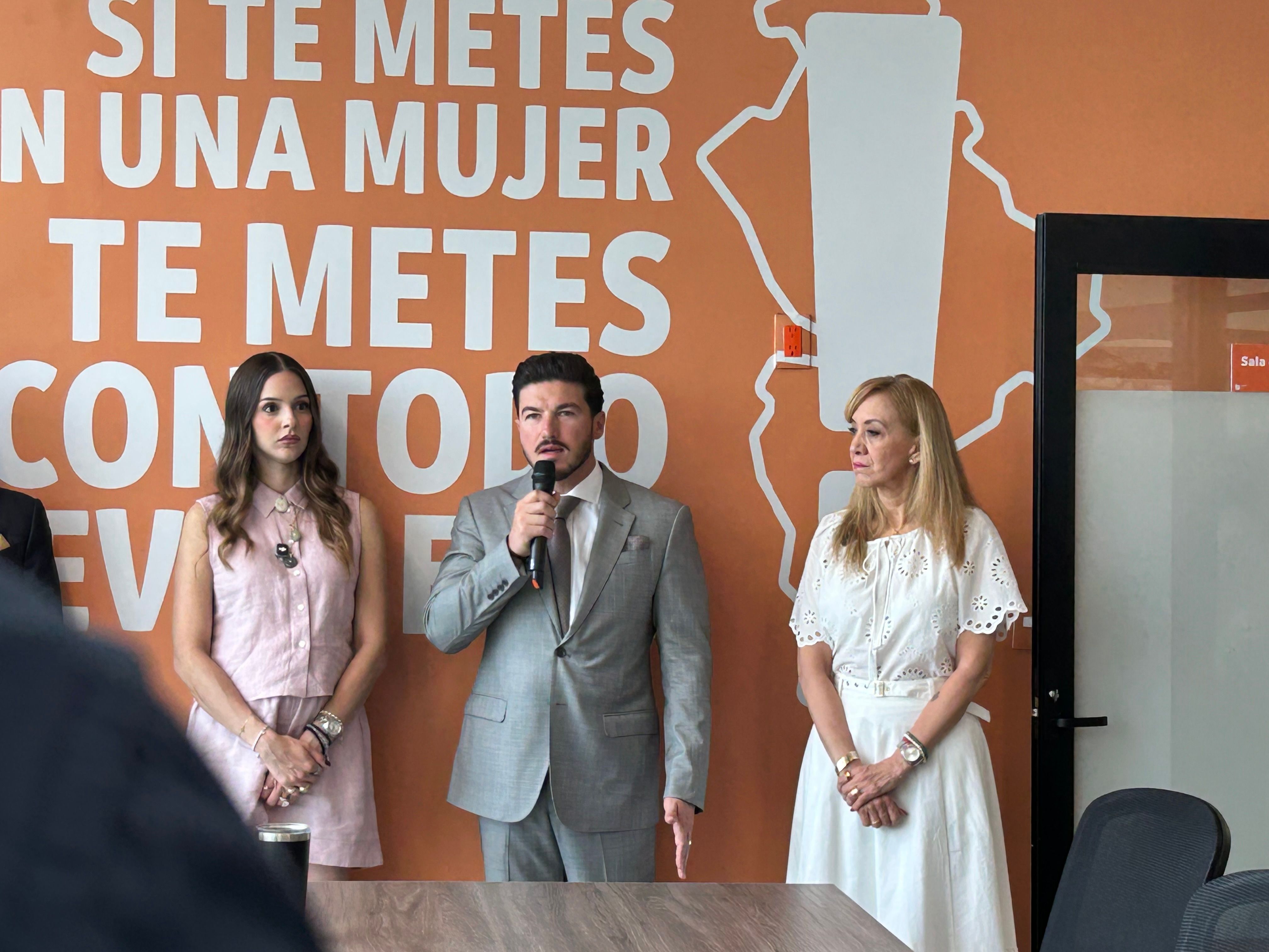 inauguracion-secretaria-mujeres-centro-violeta.jpg