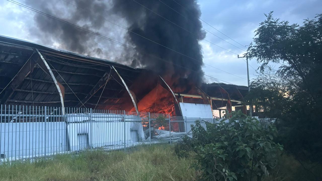 incendio-bodega-santa-catarina2.jpeg