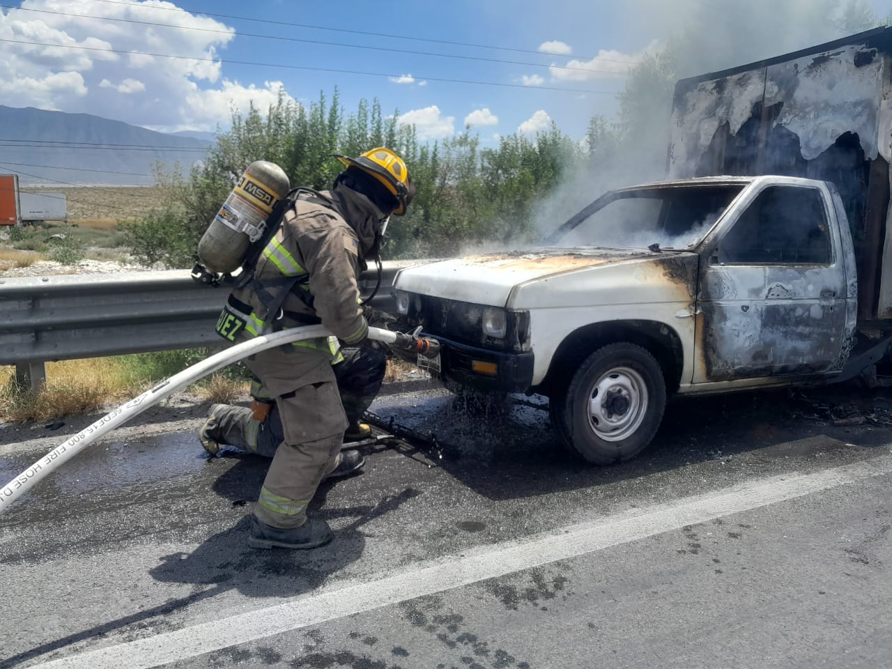 incendio-camioneta-ramos-arizpe.jpeg