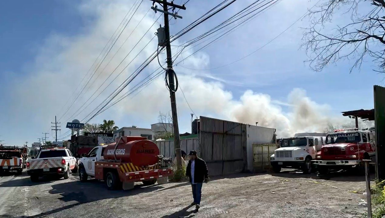 incendio-recicladora-juarez.jpg
