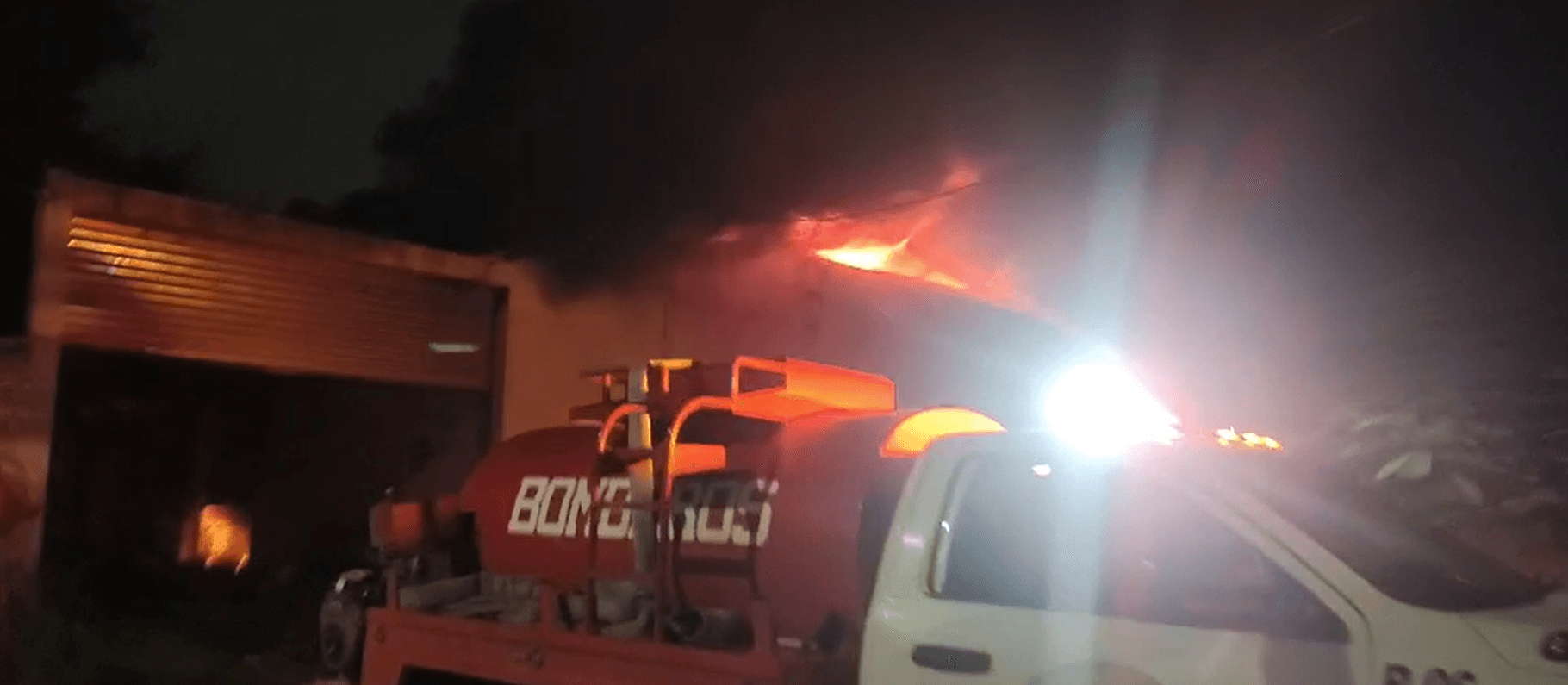 incendio-tarimera-juarez.pcnl.jpg