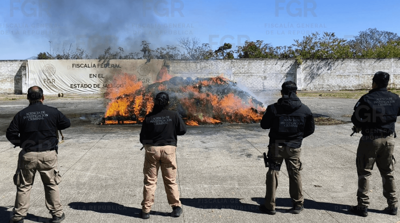 incineran-toneladas-narcoticos-jalisco.jpg