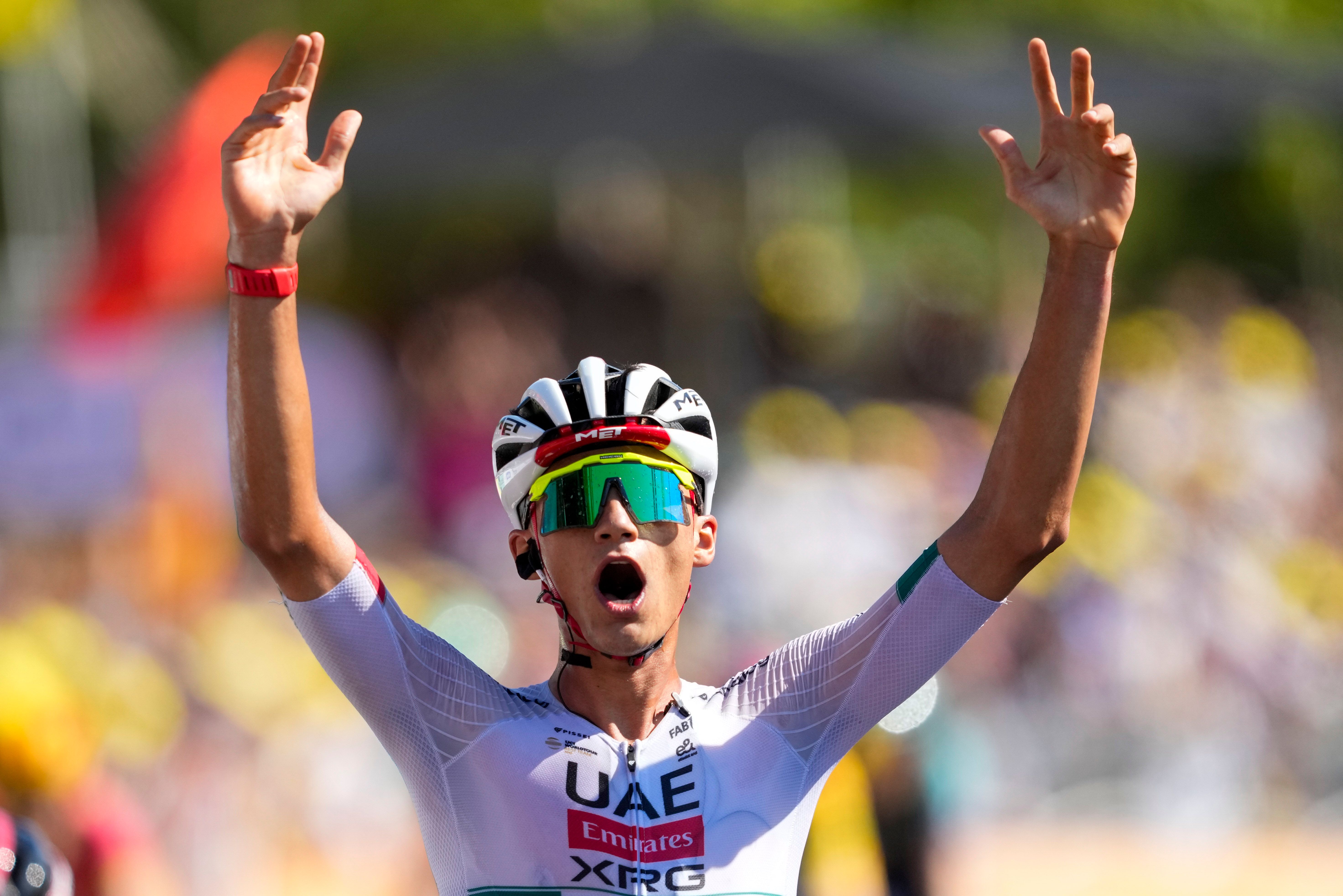 isaac-del-toro-logra-entrar-al-top-5-tour-france.jpg