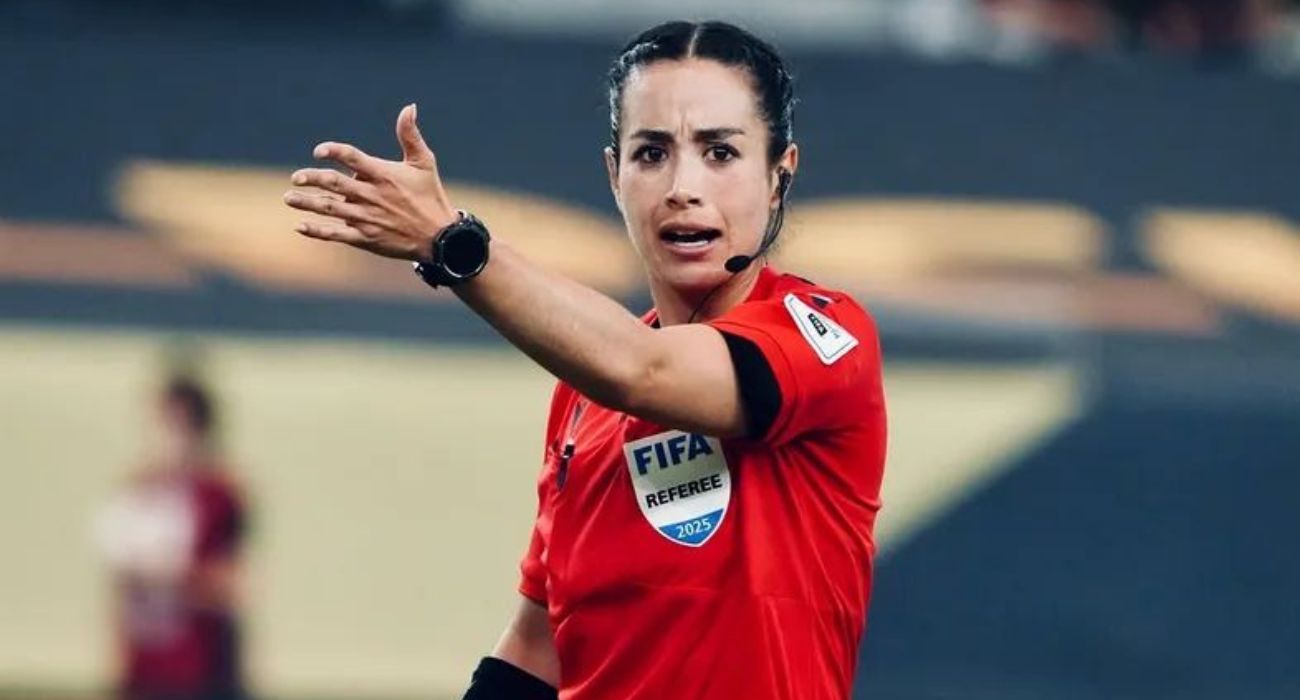katia-iztel-arbitra-mejor.jpg