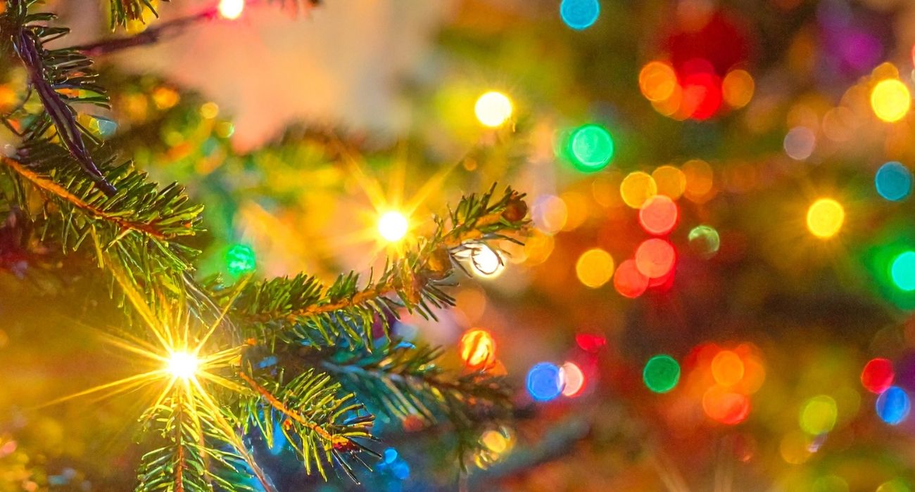 luces como símbolo de fe y esperanza navidad arbol.jpg