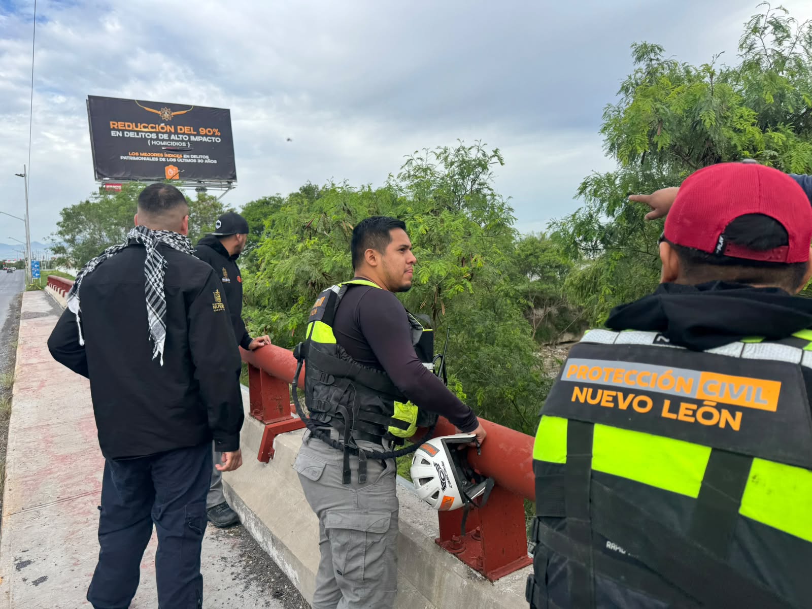 mantienen-busqueda-hombre-arrastrado-por-corriente.jpg