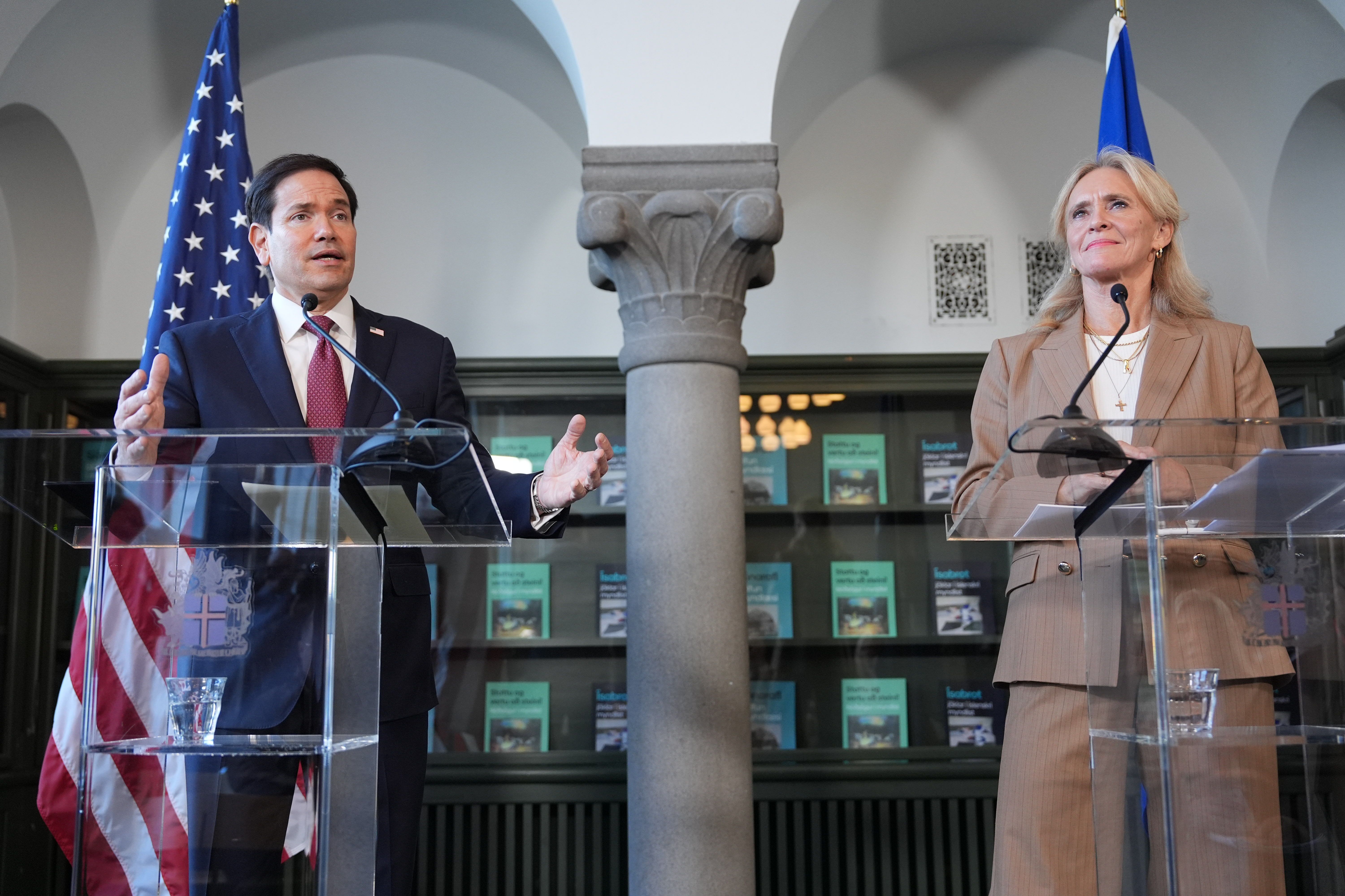 marco-rubio-transparencia-peste.jpg