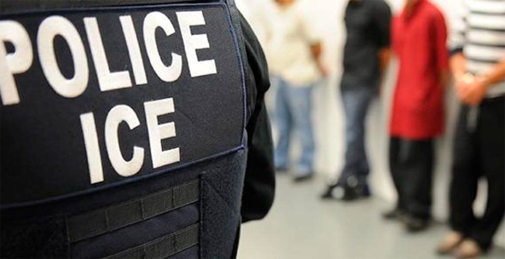 mas-de-300-migrantes-son-detenidos-en-el-primer-dia-de-redadas-bajo-el-mandato-de-trump.jpg