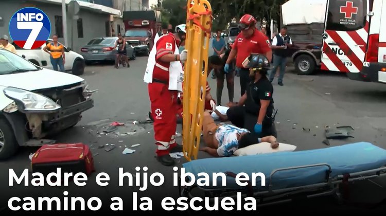 Choque deja dos lesionados en col. Garza Nieto en Monterrey | INFO7