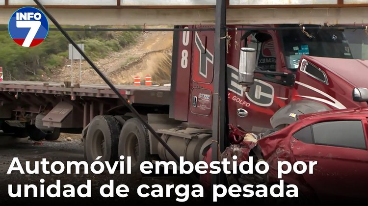 Accidente vial deja un prensado en col. Valle de Santa Isabel en Juárez, NL | INFO7